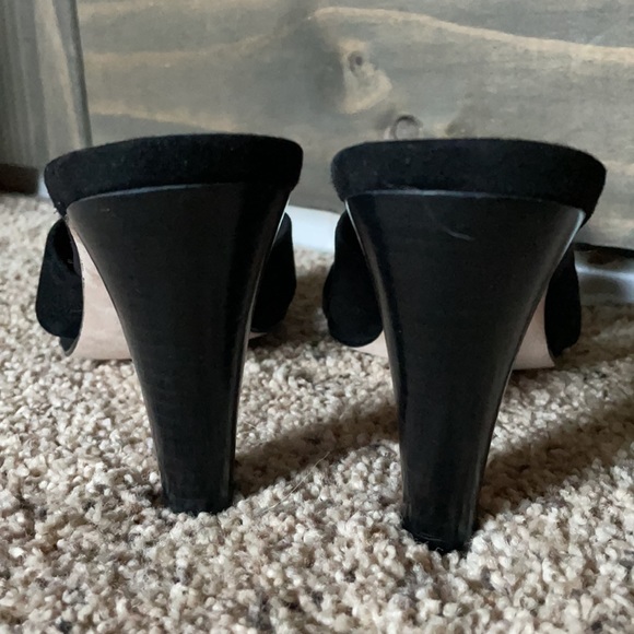 Beverly Feldman Heels - Picture 5 of 7